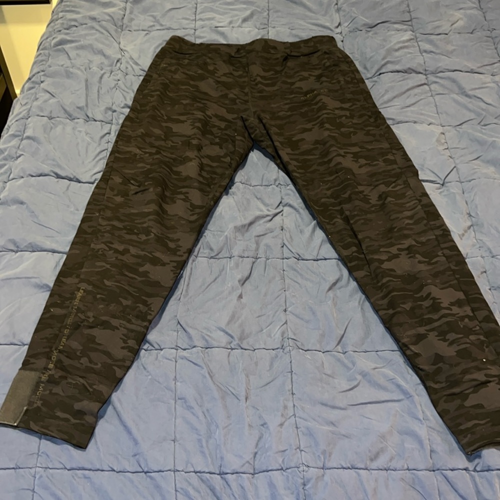 Alphalete  Pro-Elite Jogger black camouflage